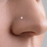 Piercing do nosu hvězdička (růžová)