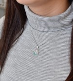 Stříbrný přívěsek s krystaly Swarovski modrý kulatý 34225.3 light turquoise