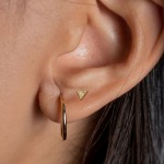 Labreta / cartilage piercing - trojúhelník (1,2 x 8 mm)