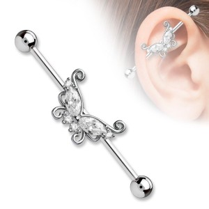 Industrial piercing s motýlem