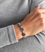 Stříbrný náramek se Swarovski krystaly modrý 33048.3 blue style