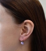 Stříbrné náušnice visací s krystaly Swarovski fialové kulaté 31229.3 violet