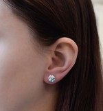 Stříbrné náušnice pecka s krystaly Swarovski modré kulaté 31336.3 light turquoise